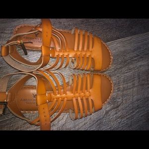 AMERICAN EAGLE SANDALS